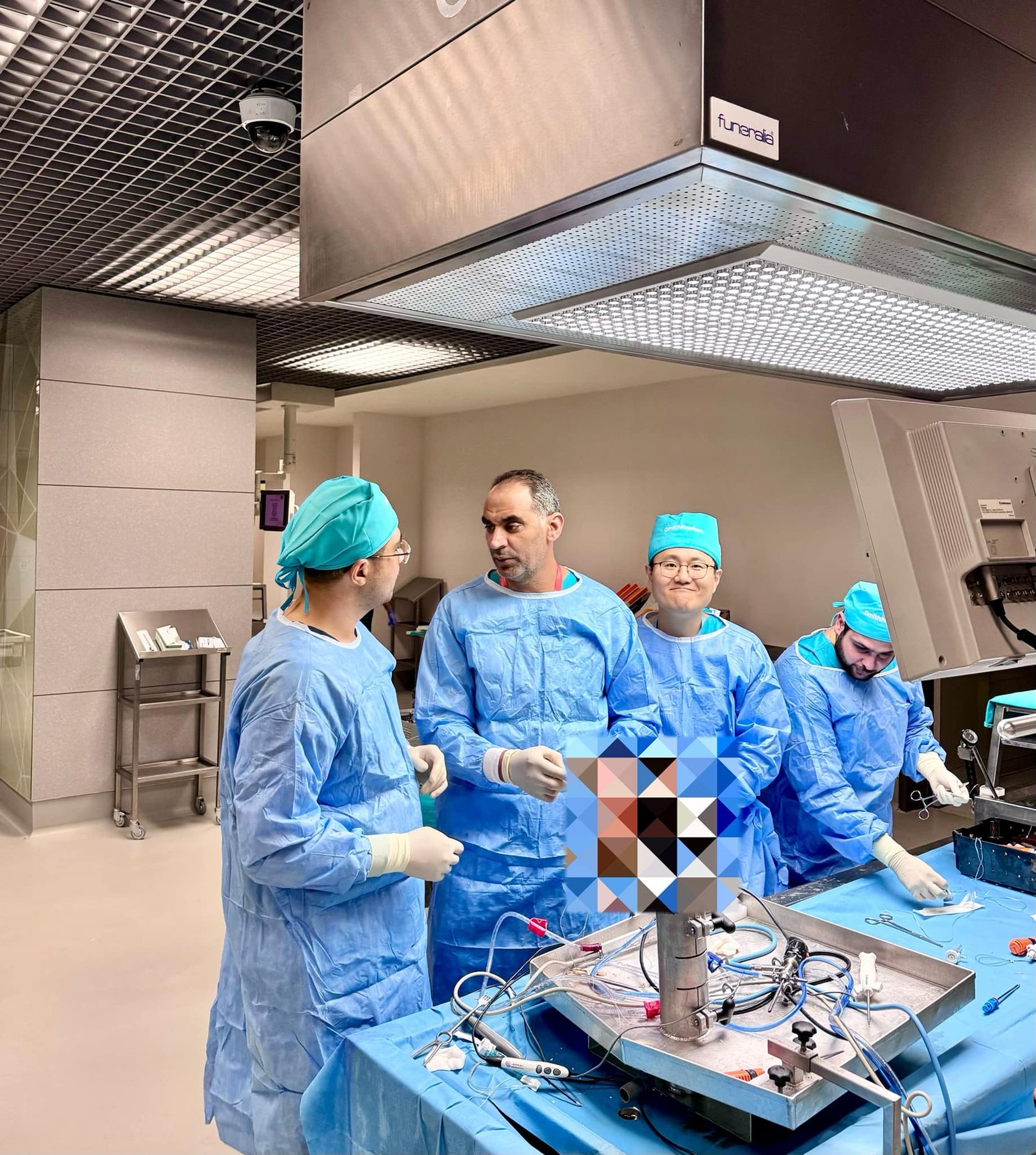 Dr. Usama Saleh Teaching in Workshop at Acibadem University