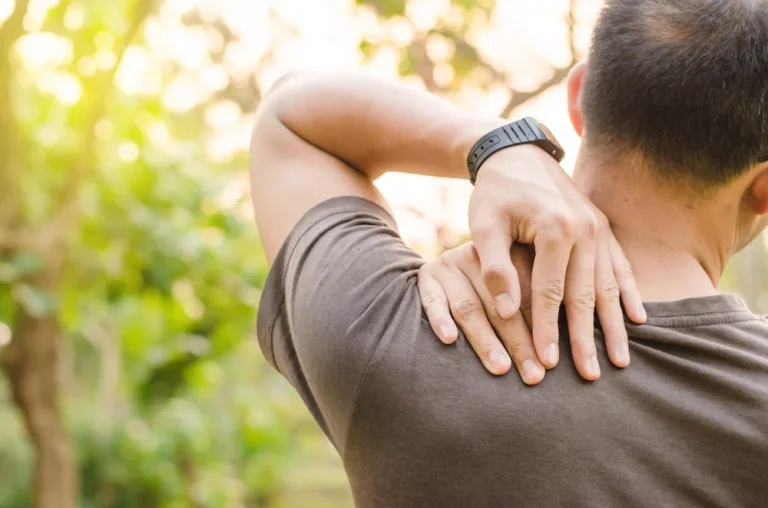 Pain in Shoulder After Gym? Fix It Fast | Dr. Usama Saleh